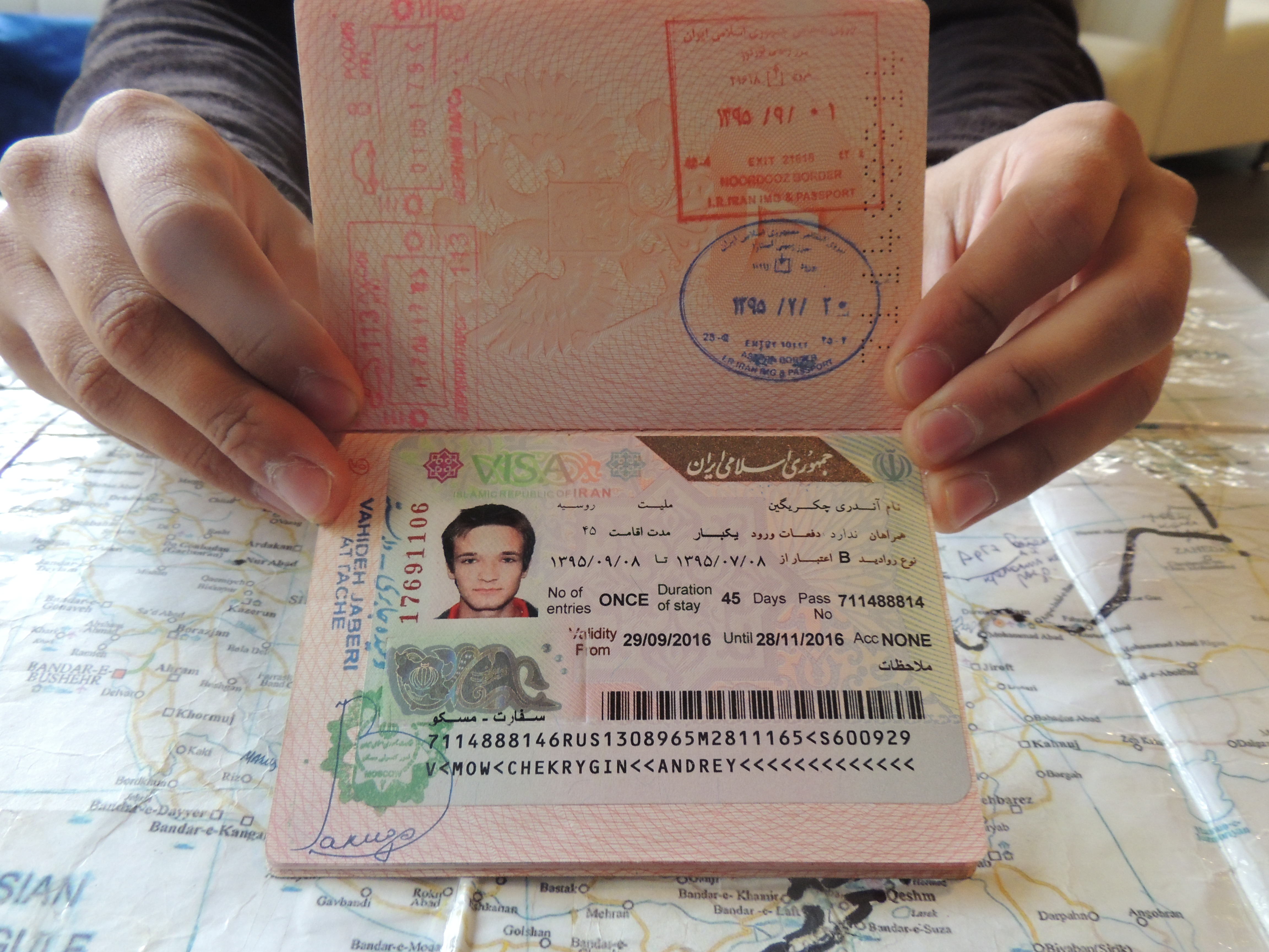 Нужна ли виза таджикам. Виза в Иран. Иранская виза для россиян.