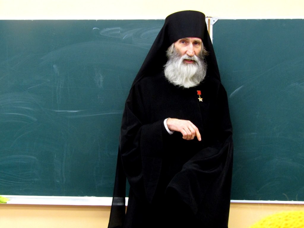 Отец киприан герой монах. Инок Киприан Бурков герой советского Союза. Иеромонах Киприан Бурков. Отец Киприан монах.